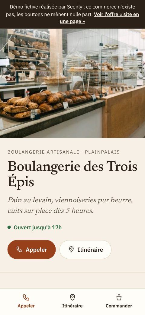 Le site de démonstration d'une boulangerie fictive, affiché sur un téléphone : photo de la vitrine, nom, horaires du jour et boutons Appeler et Itinéraire.